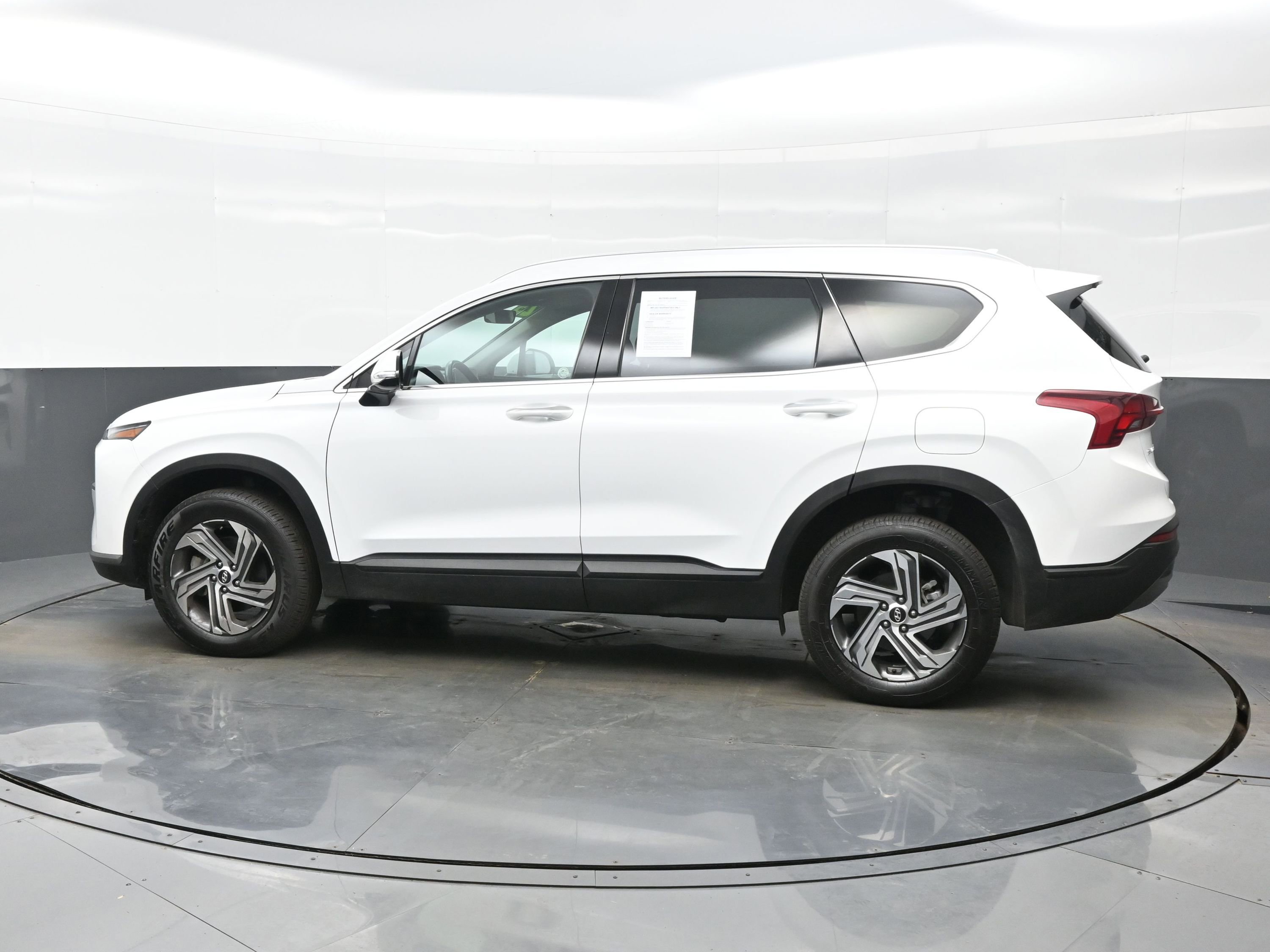 Used 2023 Hyundai Santa Fe SEL AWD/4WD image 3