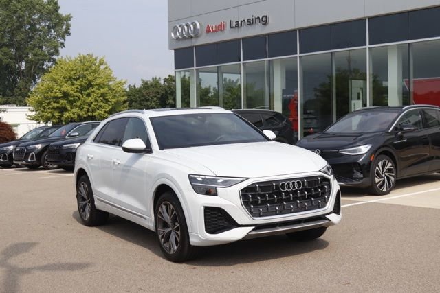 Used 2024 Audi Q8 Premium image 1