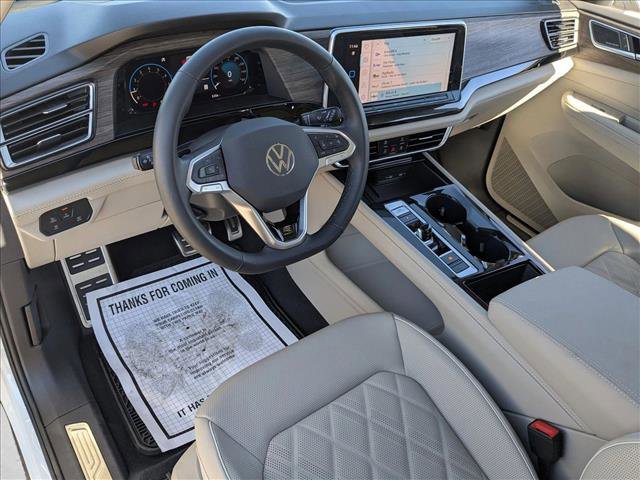 Used 2025 Volkswagen Atlas SEL Premium R-Line image 10