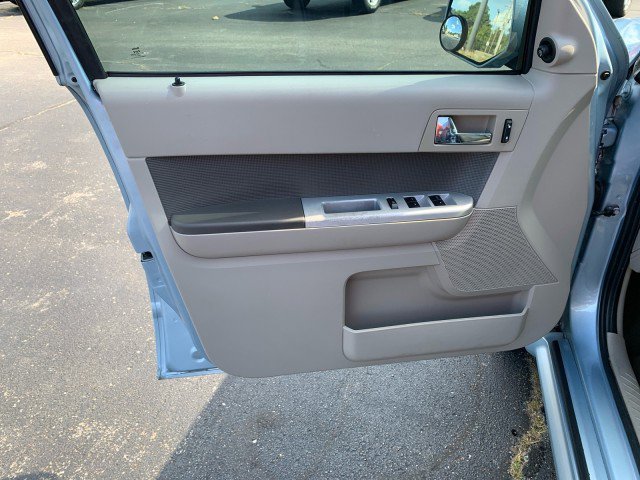 Used 2009 Mercury Mariner Premier image 9