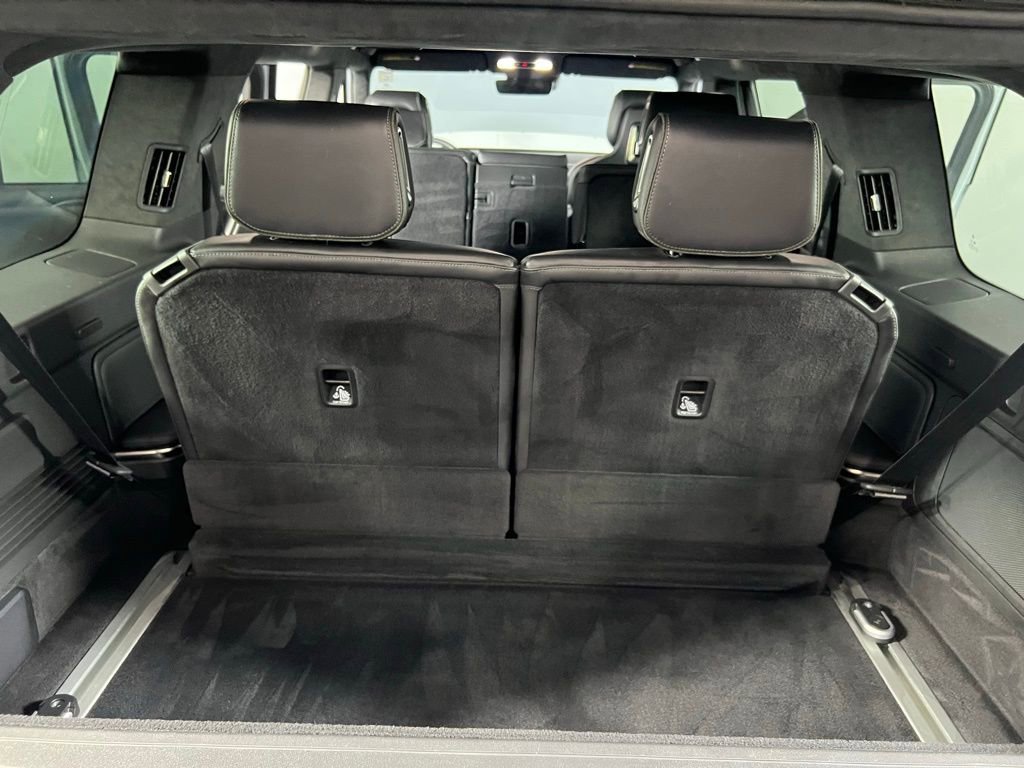 Used 2024 Rivian R1S Adventure image 28