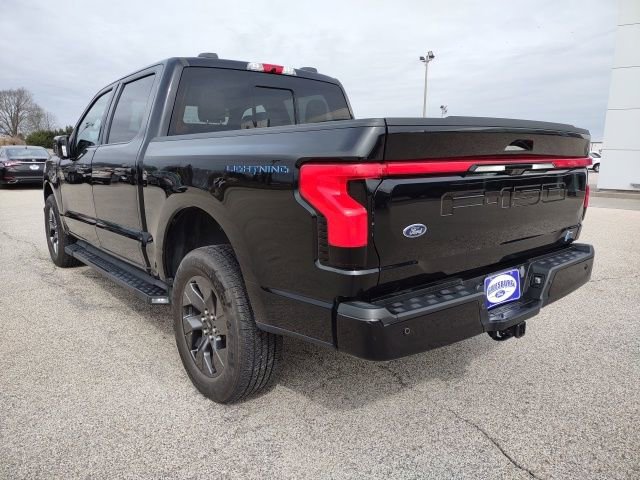 Used 2023 Ford F150 Lightning Lariat AWD/4WD image 3