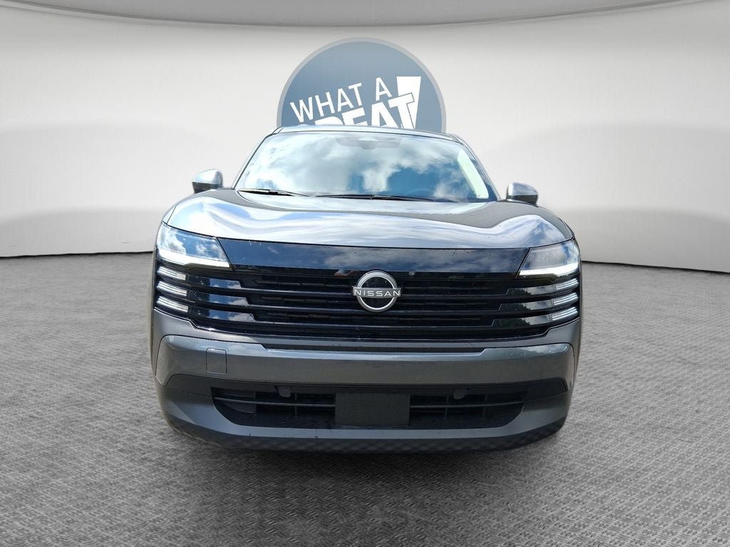 Used 2025 Nissan Kicks SV w/ Charging Package FWD image 9