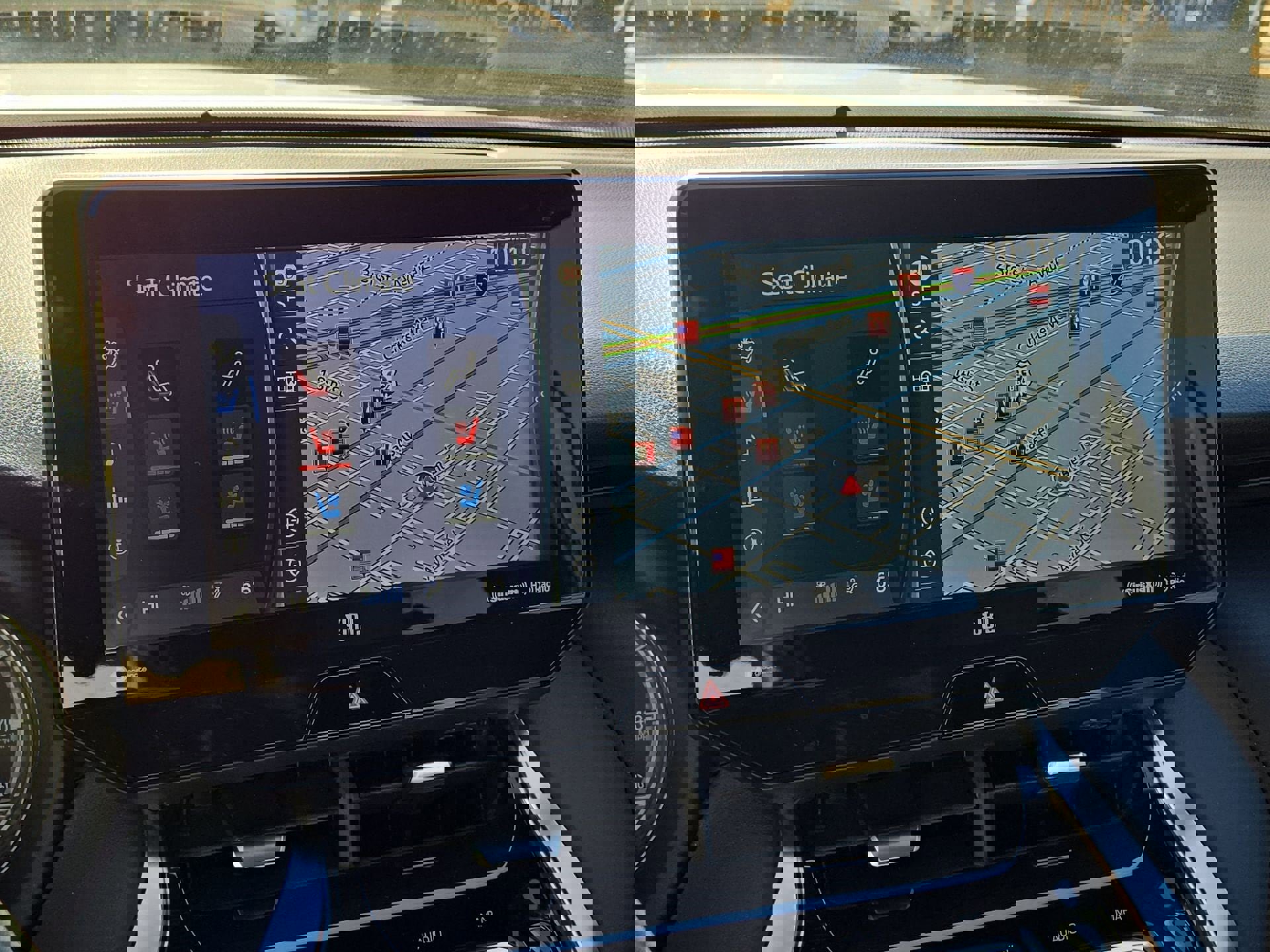 Used 2021 Toyota Venza Limited image 19