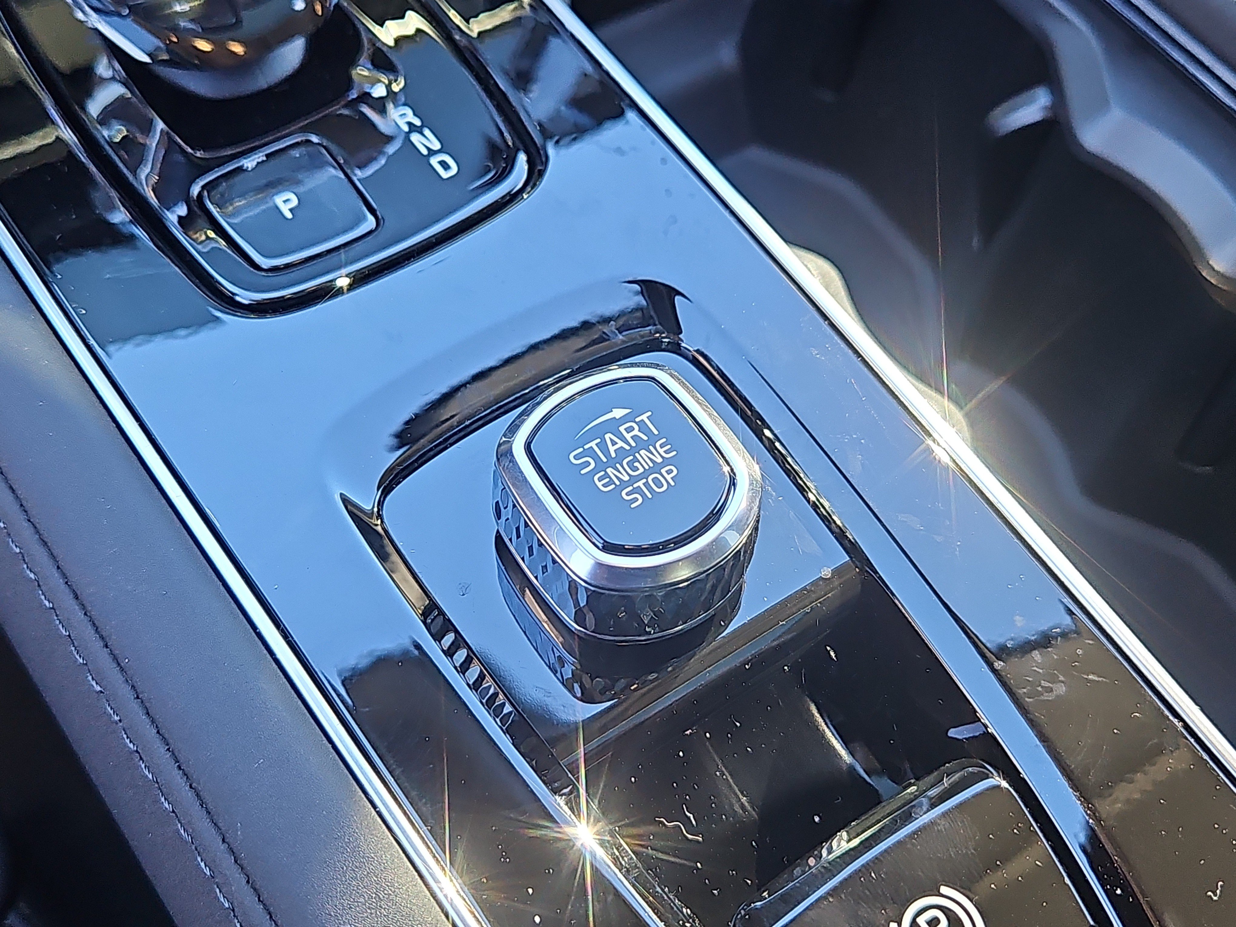 New 2027 Volvo XC90 B5 Plus AWD/4WD image 15