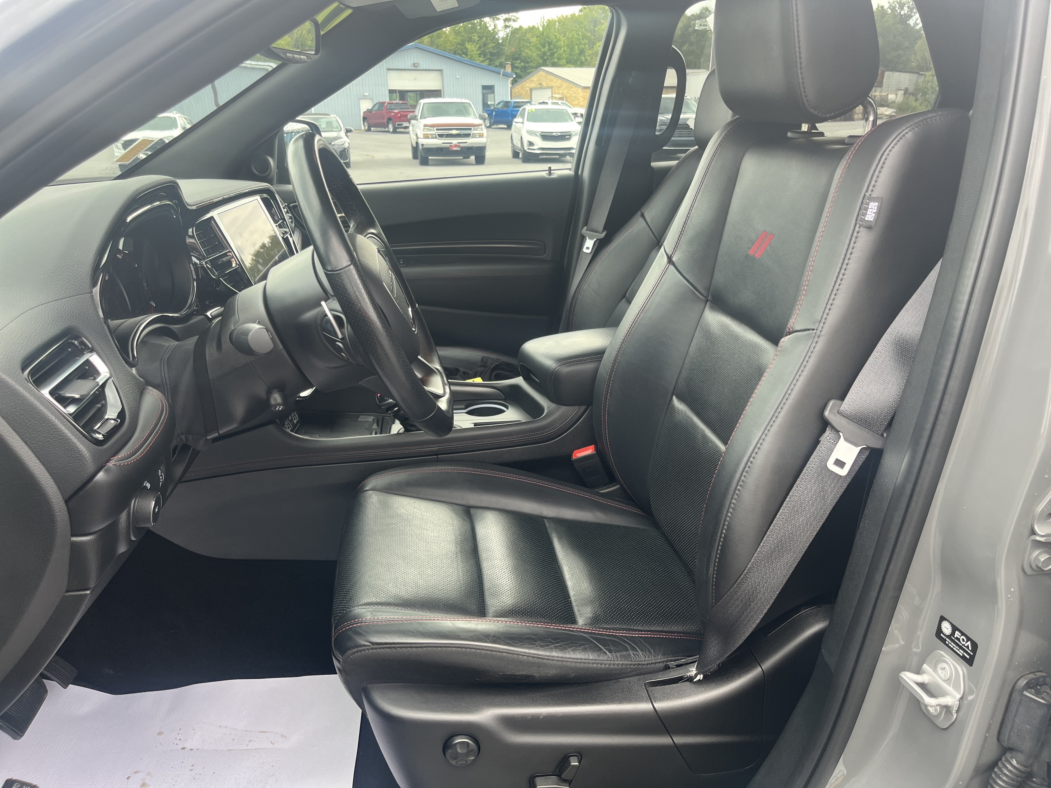Used 2022 Dodge Durango R/T w/ Blacktop Package AWD/4WD image 5