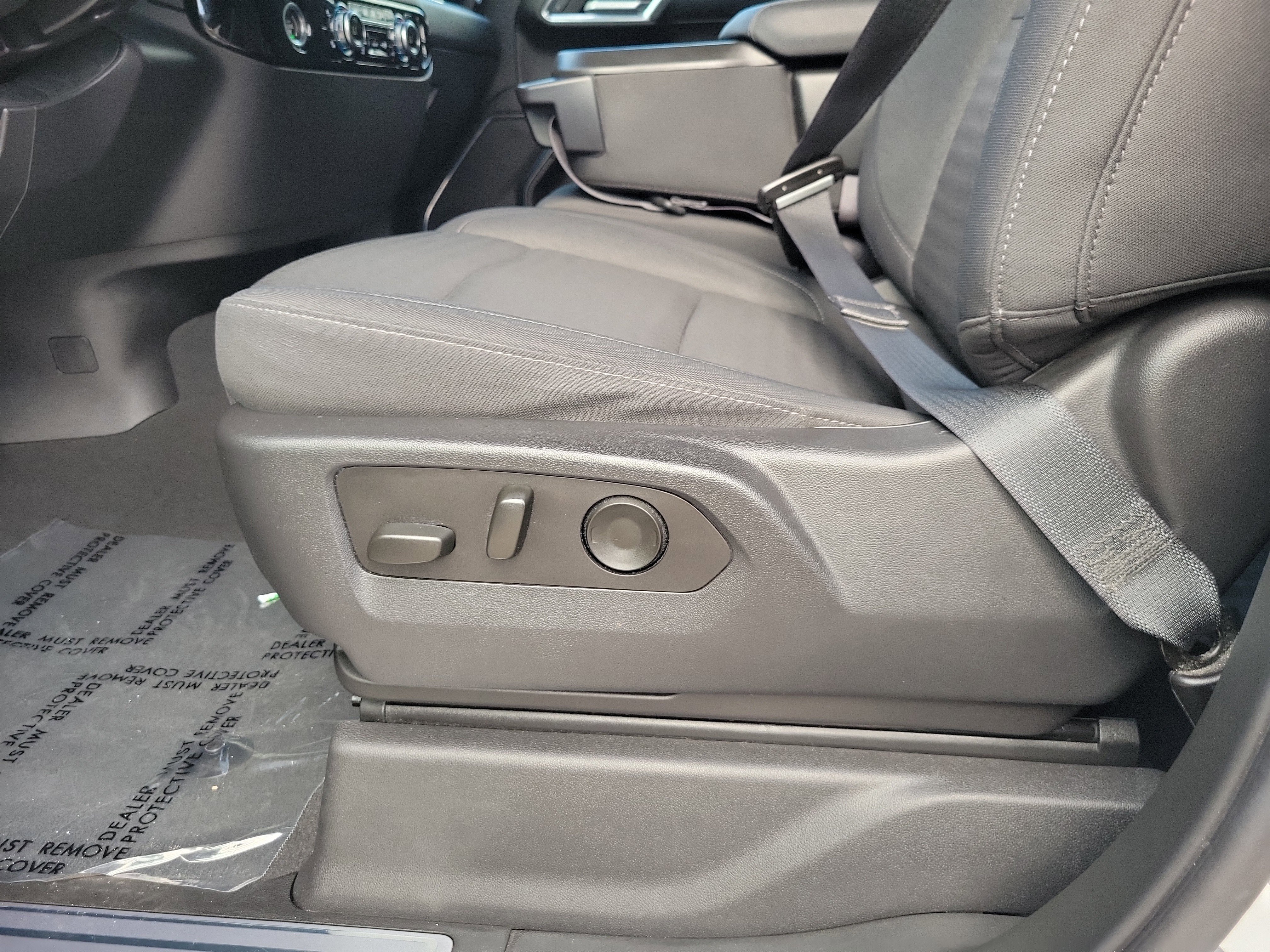 Used 2023 GMC Sierra 1500 Elevation image 13