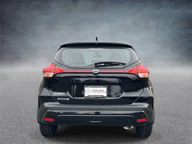 New 2025 Nissan Kicks Play S w/ Interior Electronics Package image 3