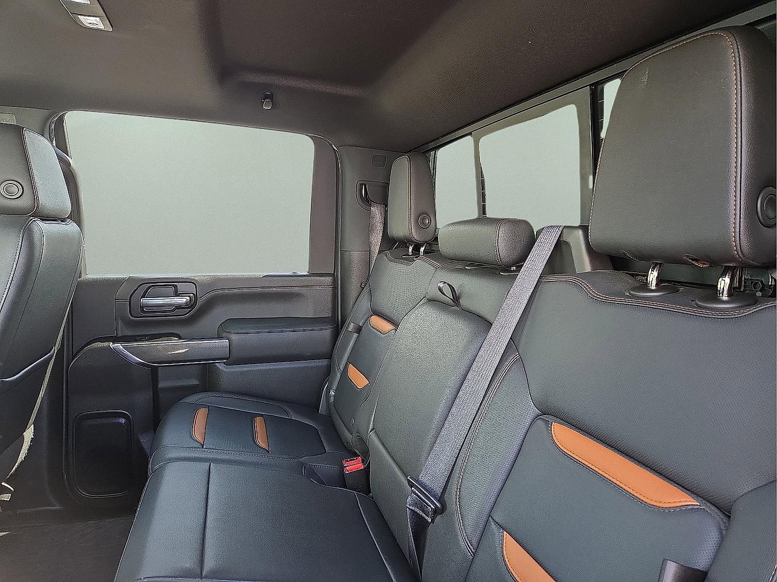 Used 2022 GMC Sierra 2500 AT4 w/ AT4 Preferred Package AWD/4WD image 10