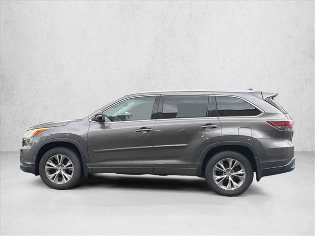 Used 2014 Toyota Highlander XLE AWD/4WD image 9