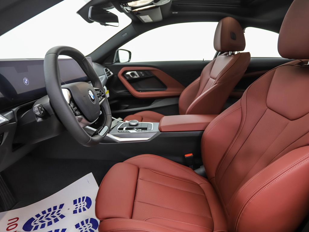 Used 2025 BMW 230i xDrive Coupe w/ Convenience Package image 11