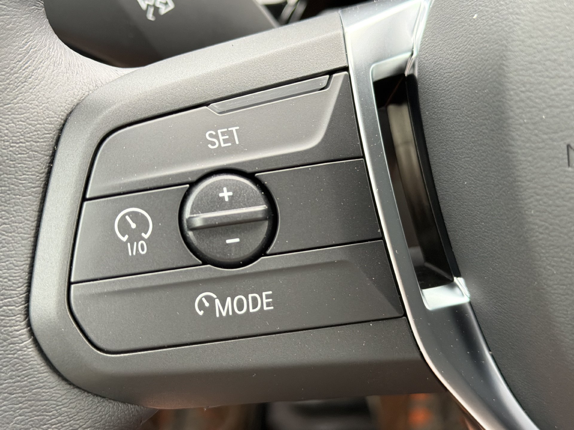 New 2026 BMW X1 xDrive28i AWD/4WD image 31