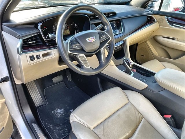 Certified 2018 Cadillac XT5 Premium Luxury image 10