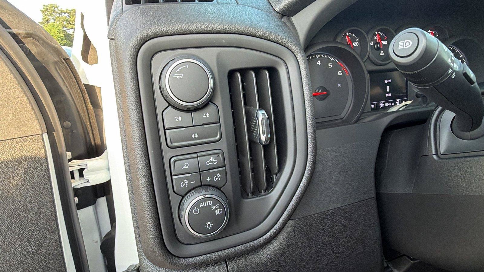New 2026 Chevrolet Silverado 2500 Custom w/ Custom Value Package AWD/4WD image 19