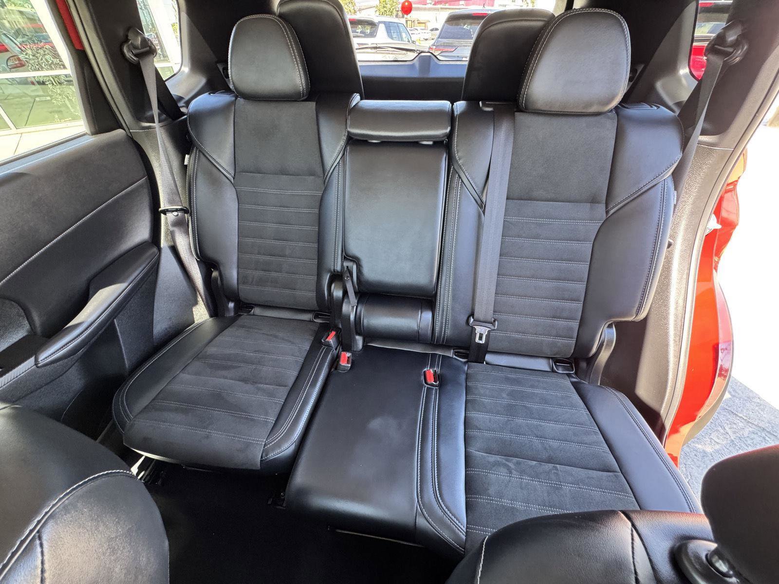 Used 2024 Mitsubishi Outlander SE image 18