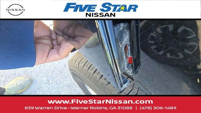 Used 2024 Nissan Frontier SV image 23