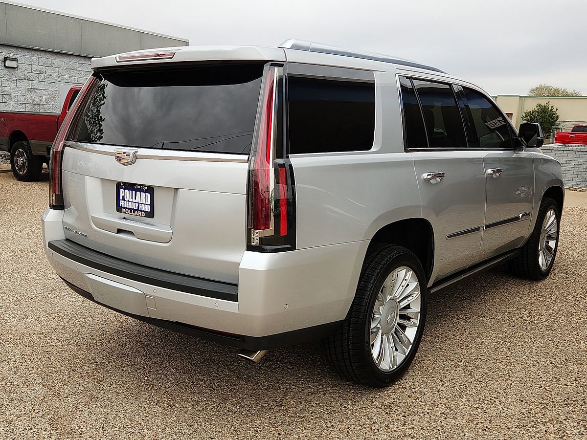 Used 2019 Cadillac Escalade Platinum AWD/4WD image 3