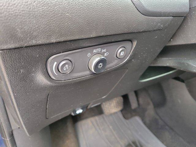 Used 2021 Buick Encore GX Preferred w/ Cold Weather Comfort Package FWD image 19