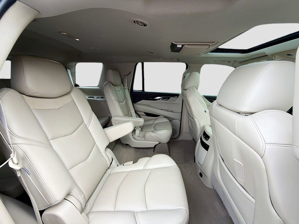 Used 2020 Cadillac Escalade Premium Luxury w/ LPO, Radiant Package RWD image 31
