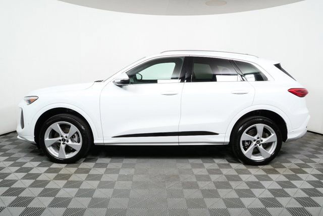 New 2025 Audi Q5 Premium Plus AWD/4WD image 32