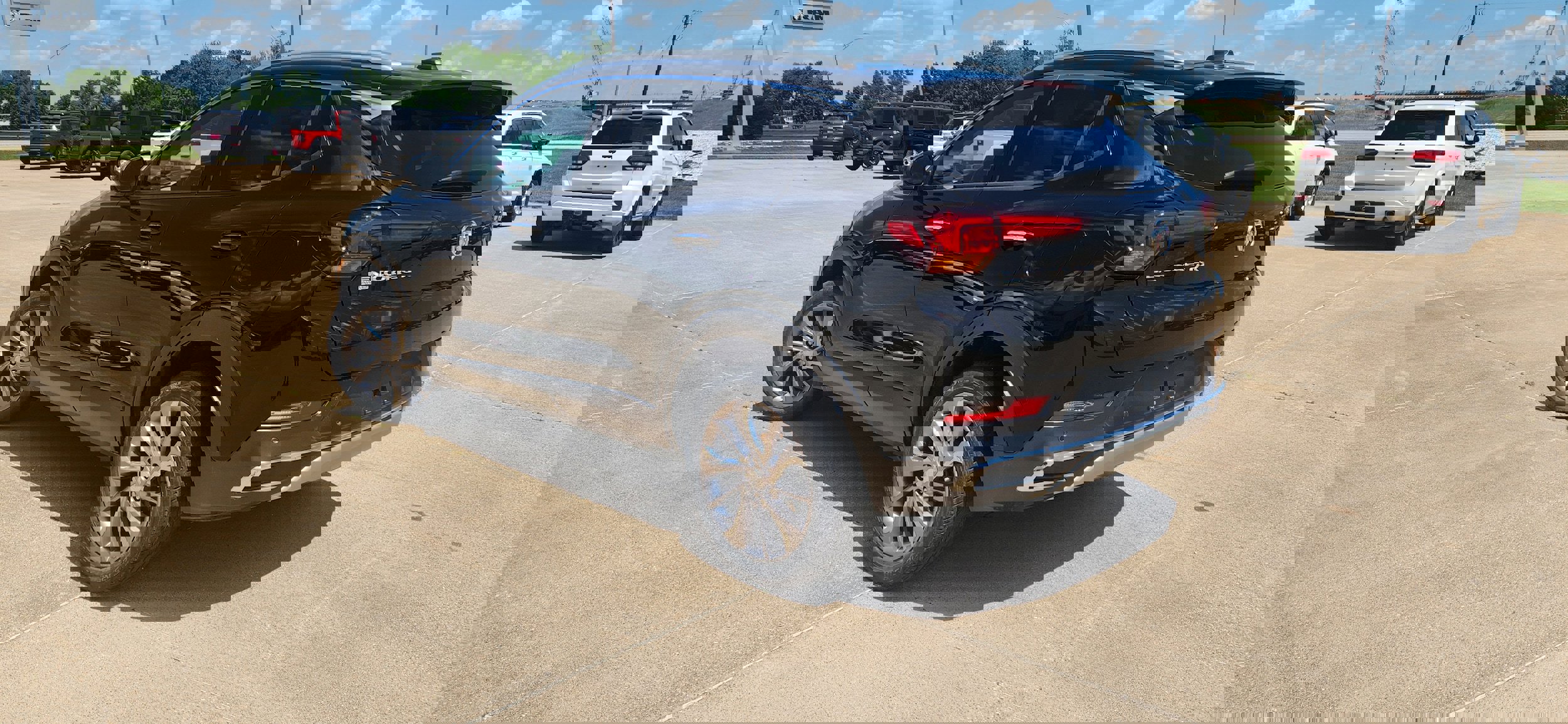 Used 2020 Buick Encore GX Essence w/ Experience Buick Package image 6