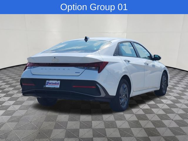 Used 2025 Hyundai Elantra Hybrid FWD video 3