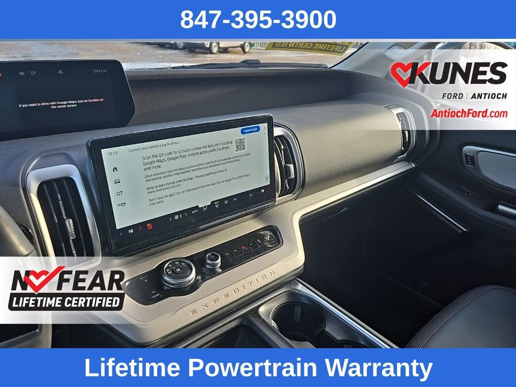 Used 2025 Ford Expedition Active image 20