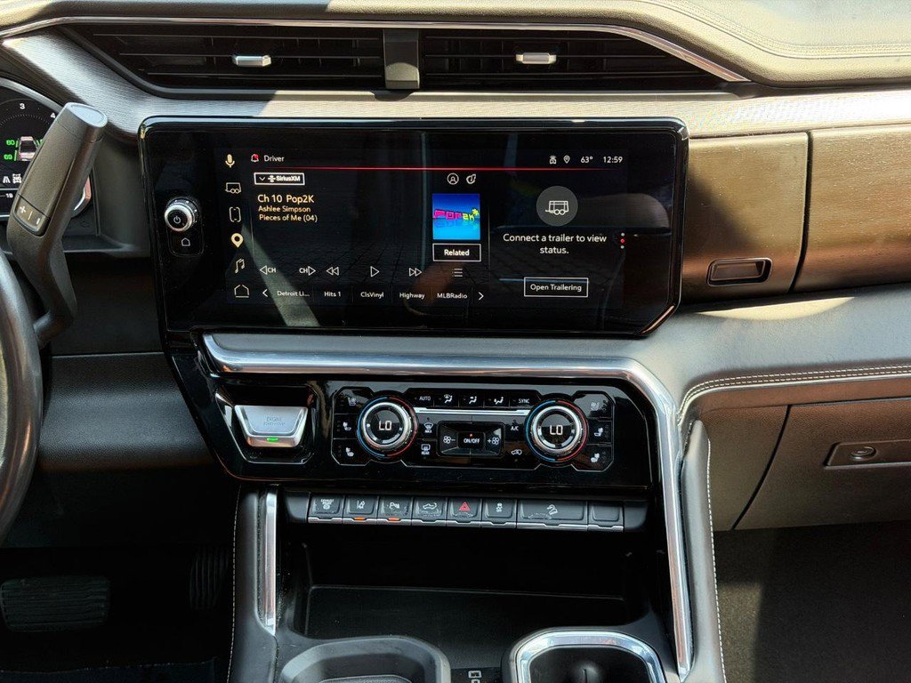 Used 2024 GMC Sierra 2500 Denali Ultimate image 13