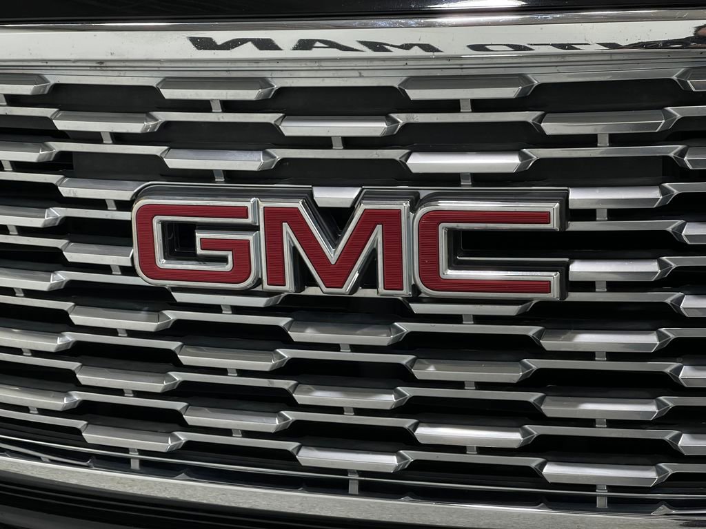 Used 2019 GMC Yukon Denali image 42