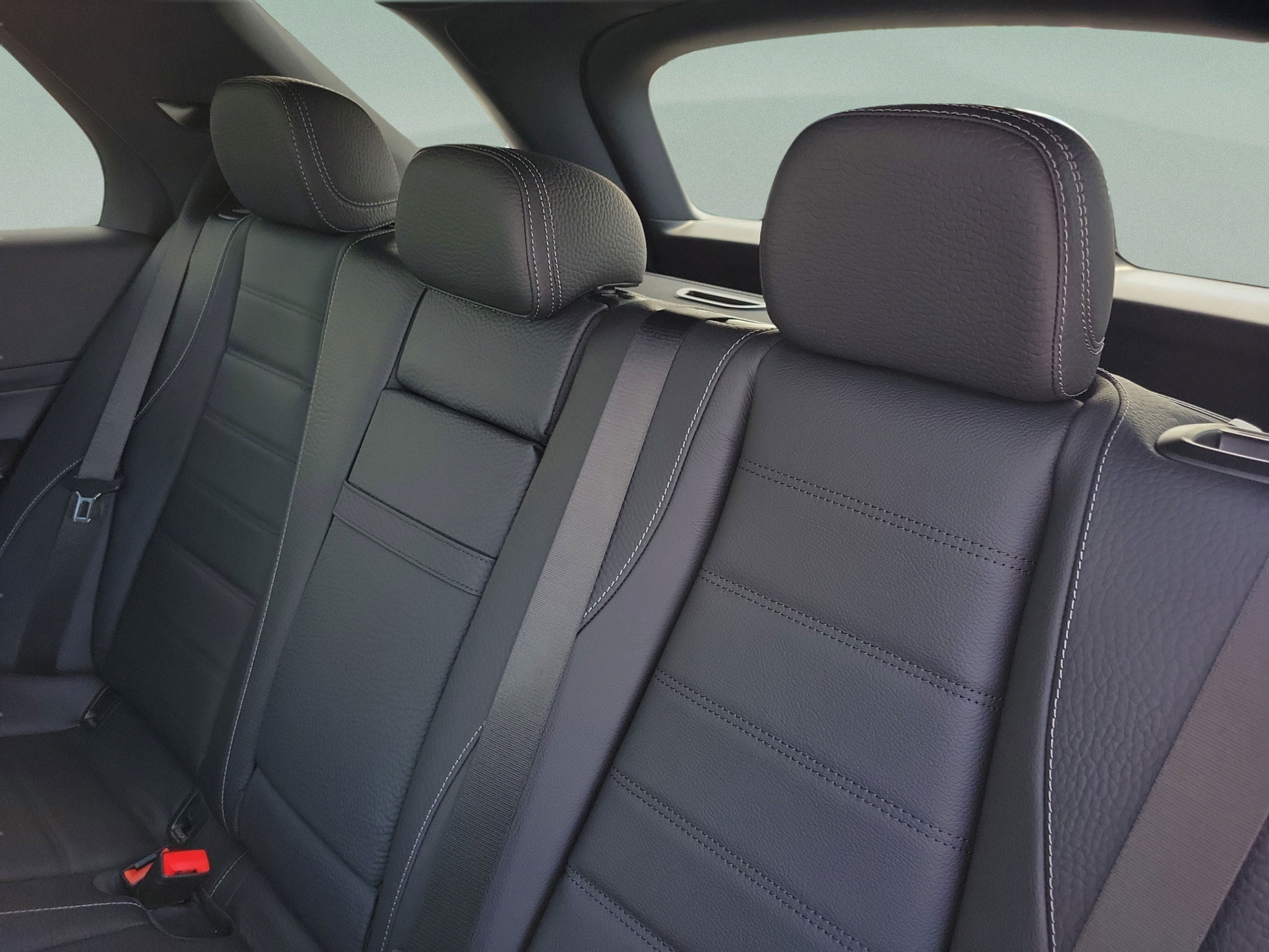 New 2026 Mercedes-Benz GLE 580 4MATIC image 9