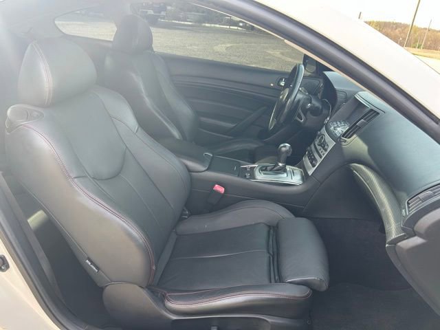 Used 2015 INFINITI Q60 Sport Limited RWD image 24