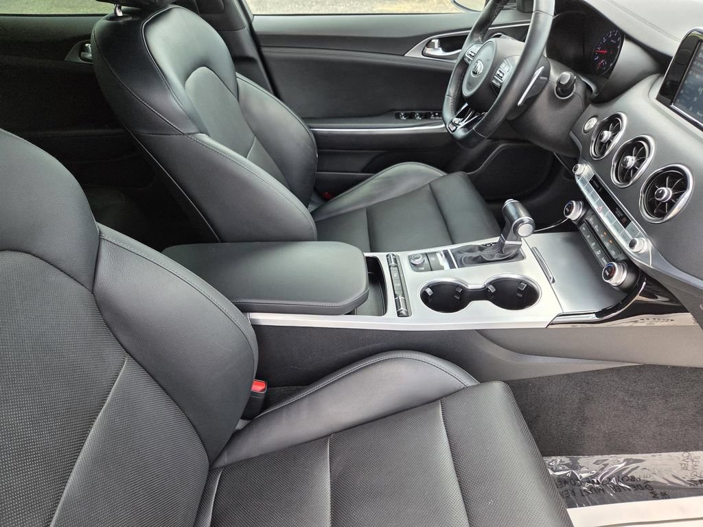 Used 2019 Kia Stinger GT RWD image 30