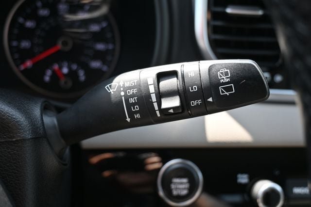 Used 2021 Kia Sportage EX FWD image 35