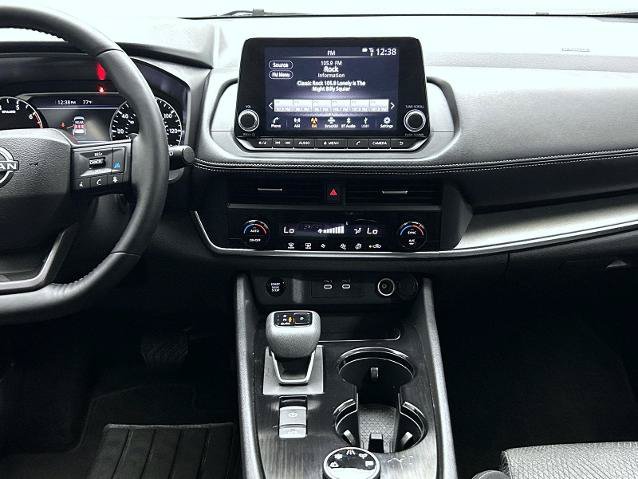 Certified 2025 Nissan Rogue SV AWD/4WD image 13
