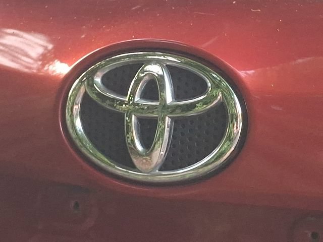 Used 2016 Toyota RAV4 LE FWD image 9