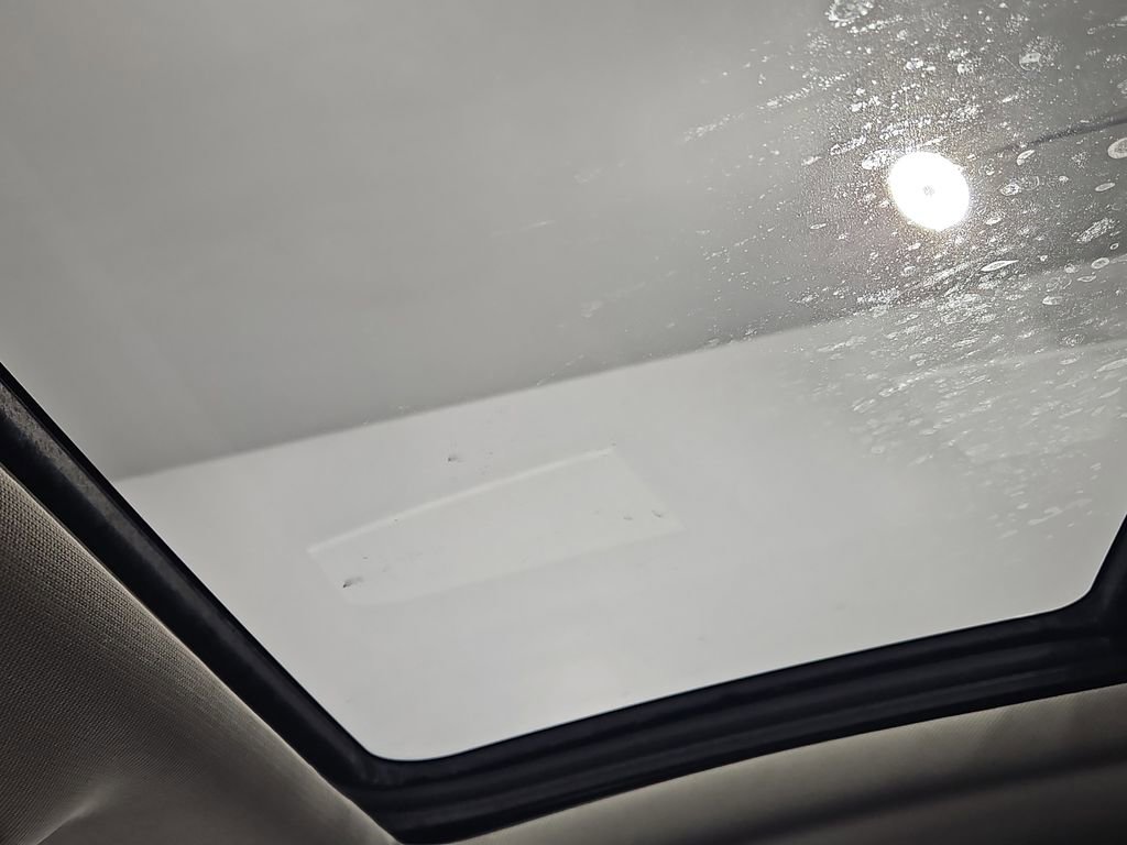 Used 2013 Buick LaCrosse Touring image 22