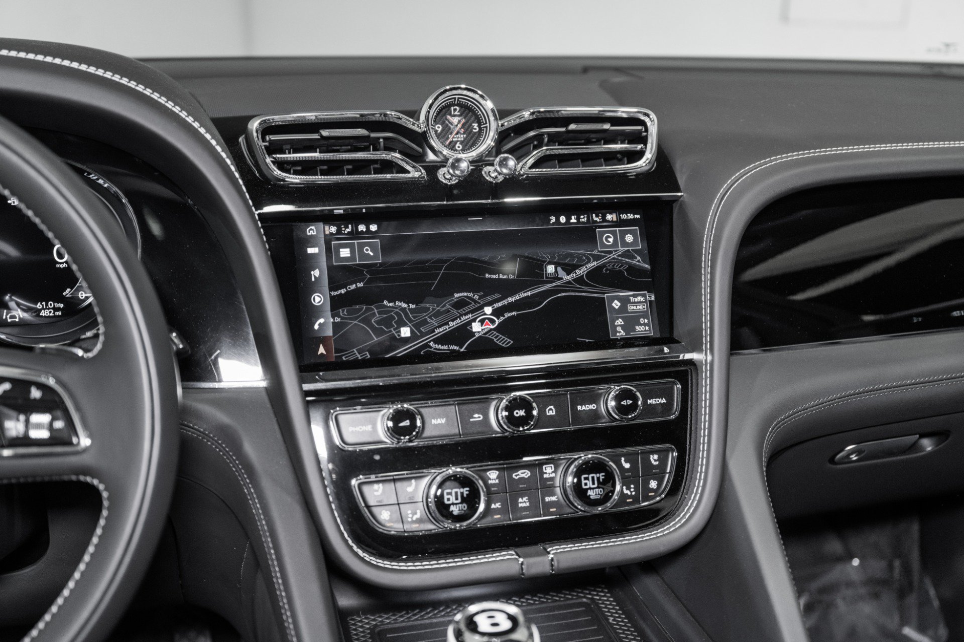 New 2024 Bentley Bentayga AWD/4WD image 32