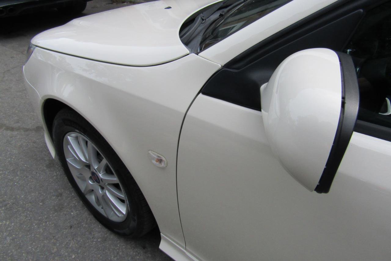 Used 2008 Saab 9-3 2.0T w/ Moonroof Package FWD image 9