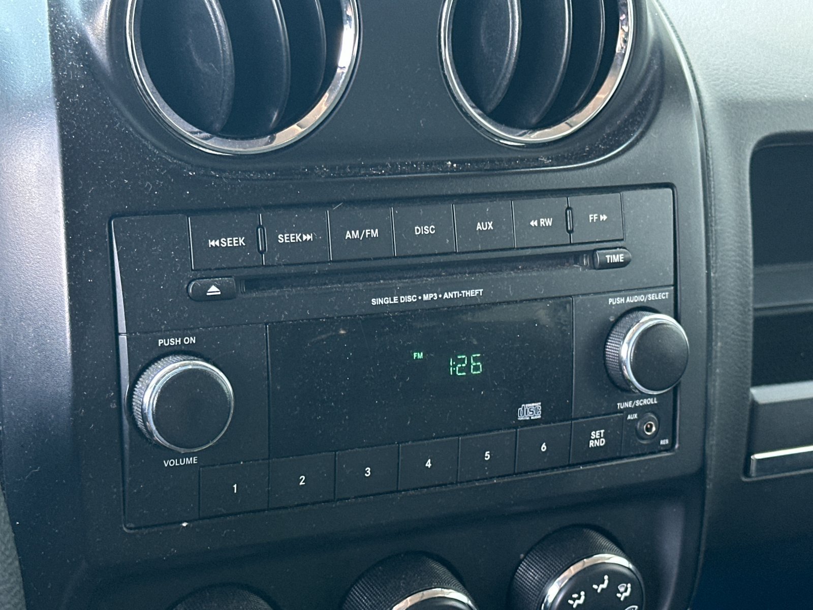 Used 2015 Jeep Patriot Sport FWD image 19