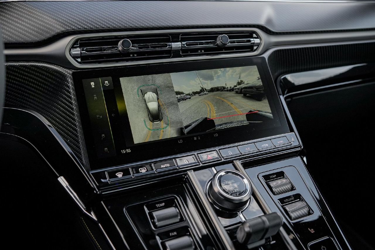 New 2026 Aston Martin V8 Vantage Coupe image 28