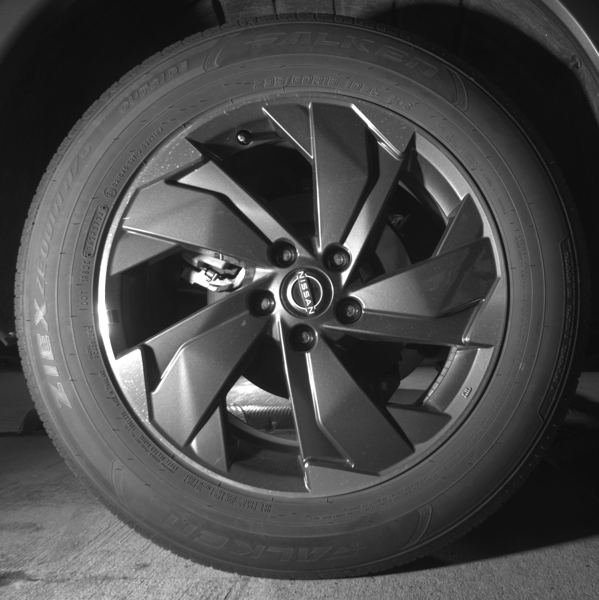 Used 2025 Nissan Rogue SV image 15