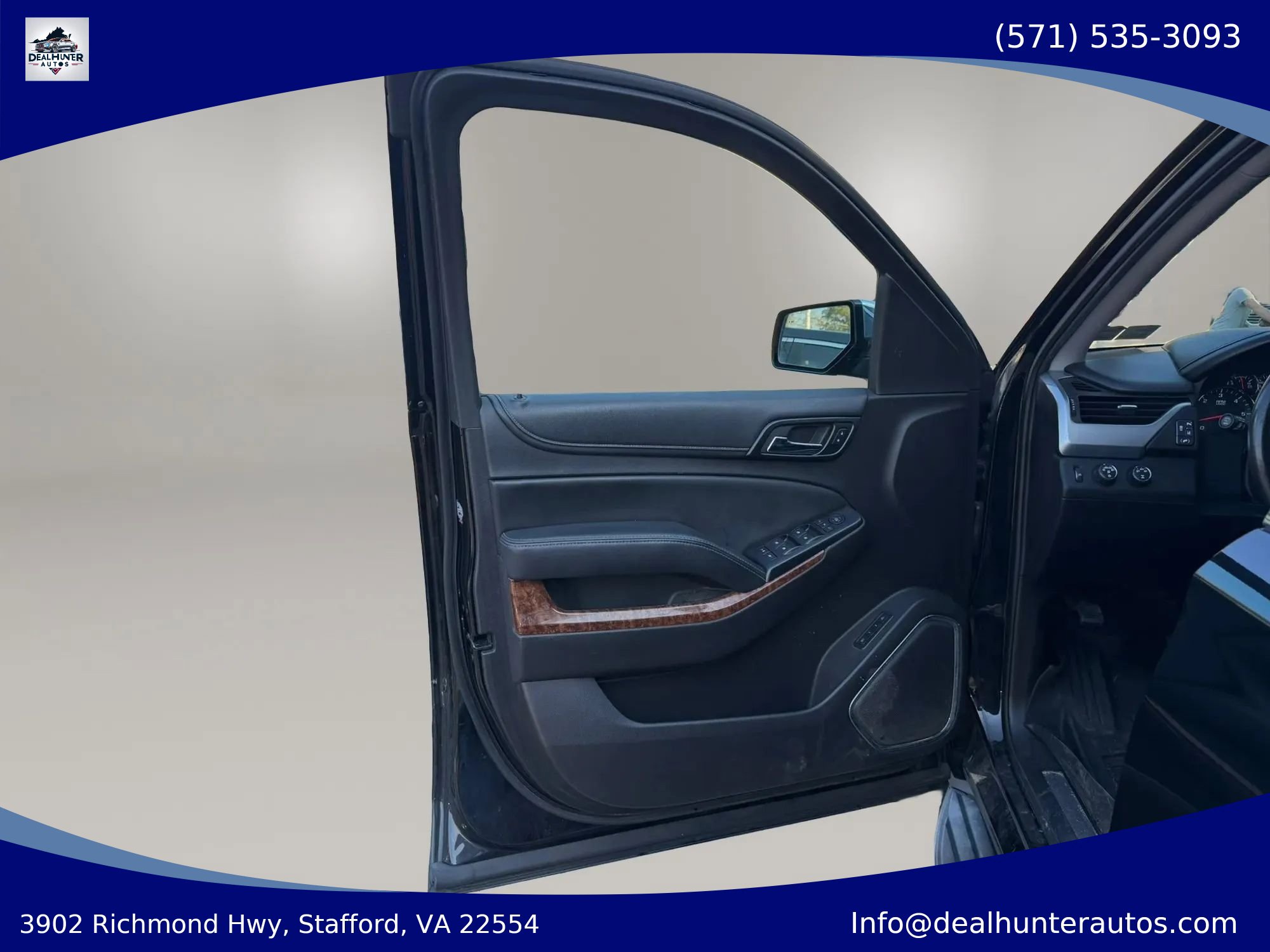 Used 2015 Chevrolet Tahoe LTZ AWD/4WD image 23