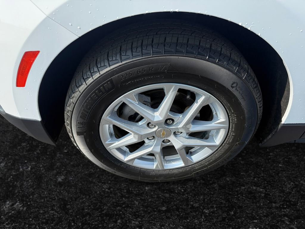 Certified 2022 Chevrolet Equinox LS w/ LS Convenience Package image 9