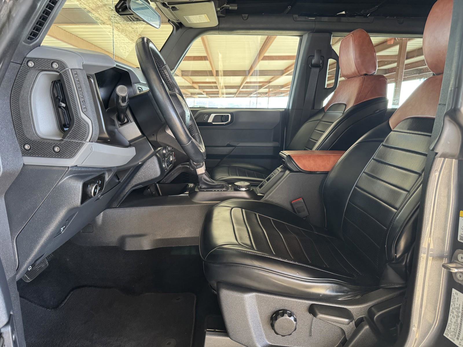 Used 2023 Ford Bronco Big Bend w/ Sasquatch Package image 23