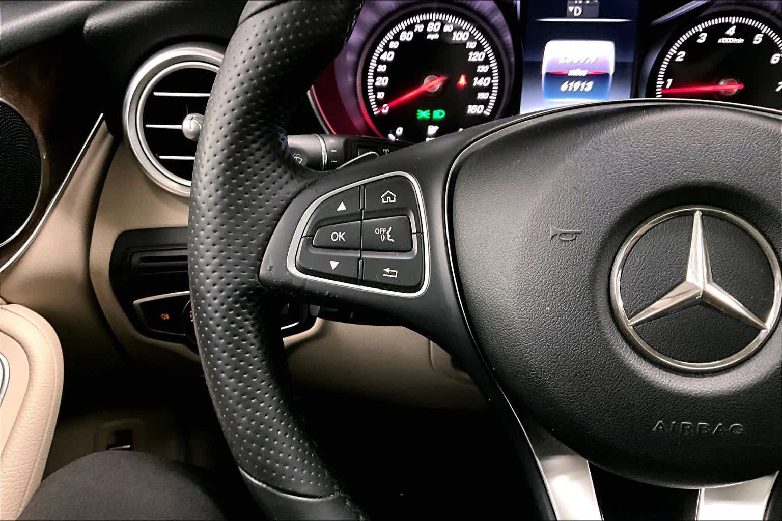 Used 2018 Mercedes-Benz GLC 300 4MATIC image 24