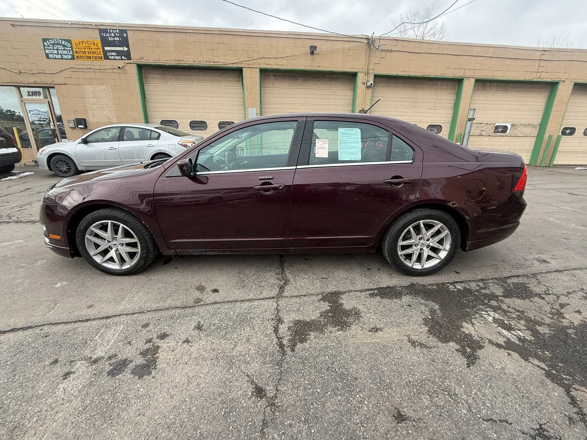 Used 2012 Ford Fusion SEL image 2