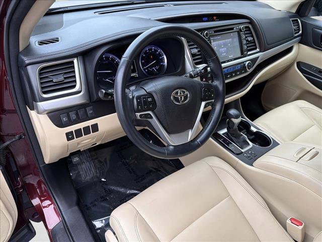 Used 2018 Toyota Highlander XLE image 13