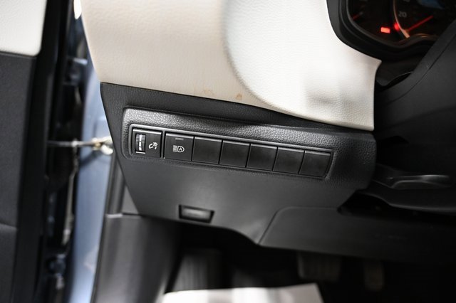 Used 2022 Toyota Corolla SE image 25