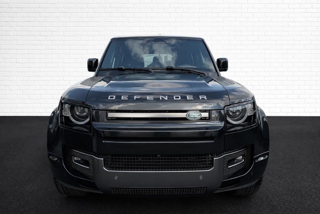 Used 2023 Land Rover Defender 130 X AWD/4WD image 2