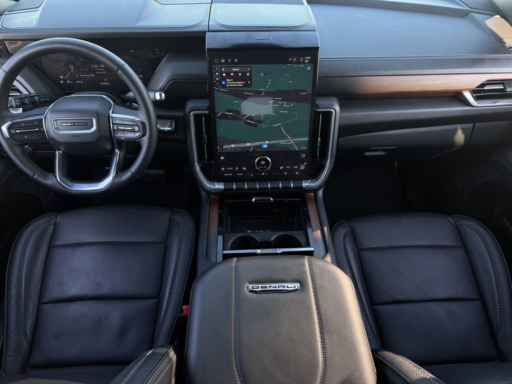 Used 2025 GMC Yukon Denali image 11